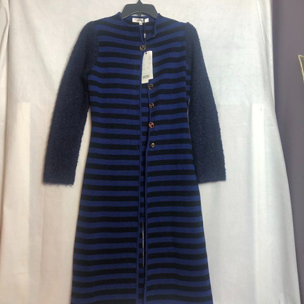 NEXIIA Blue/Black striped Front/back Slit Long button down Cardigan size M.   ER